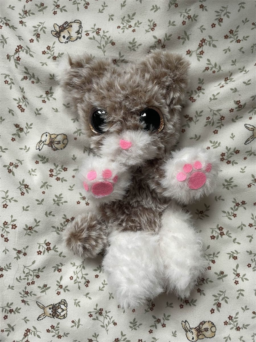 Fluffy Kitty Snuggler